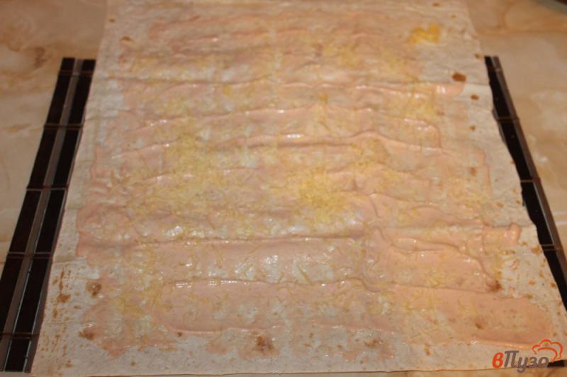 Фото приготовление рецепта: Фаршированный запеченный лаваш с мясом, грибами и сыром шаг №3