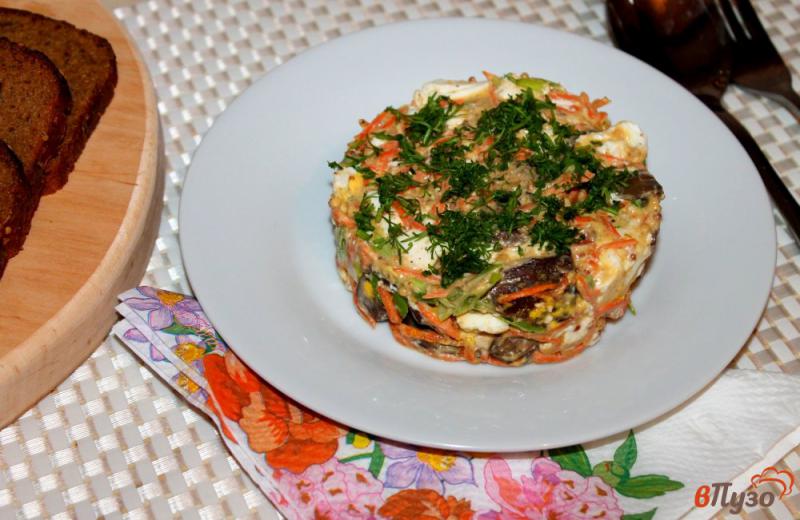 Фото приготовление рецепта: Салат из печени, яиц и моркови по - корейски шаг №7