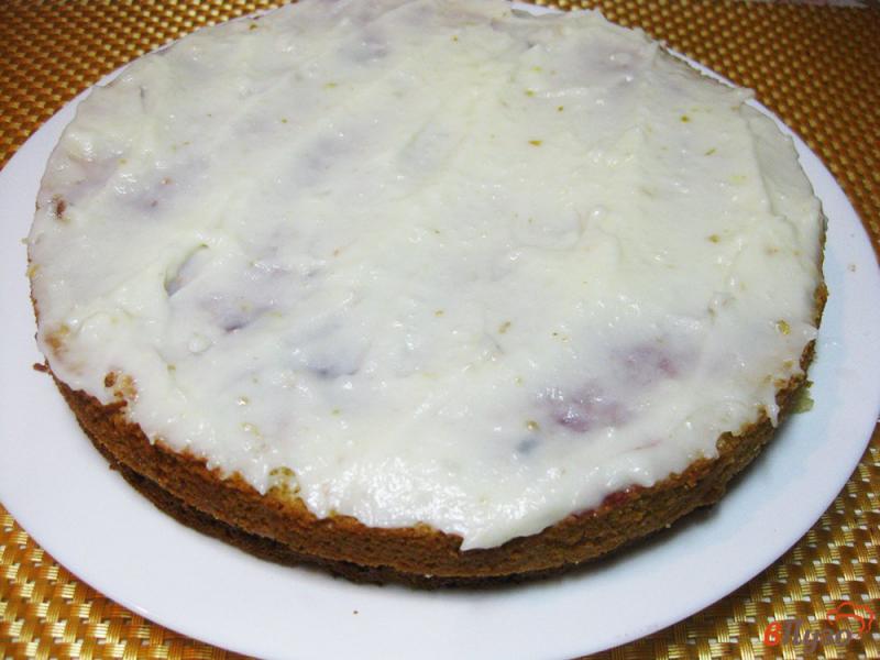 Фото приготовление рецепта: Торт на йогурте шаг №16