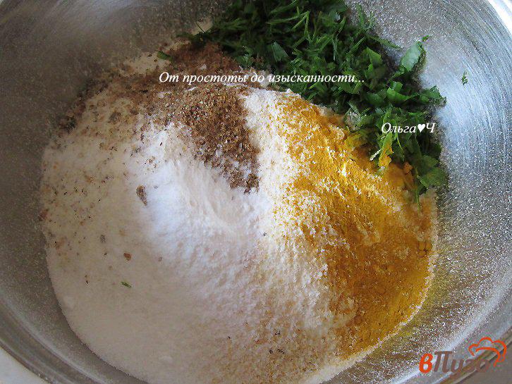 Фото приготовление рецепта: Кольраби в пряном кляре шаг №3