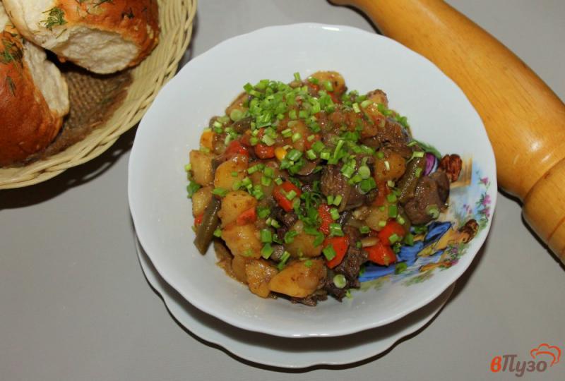 Фото приготовление рецепта: Рагу овощное с картофелем и куриной печенью шаг №5
