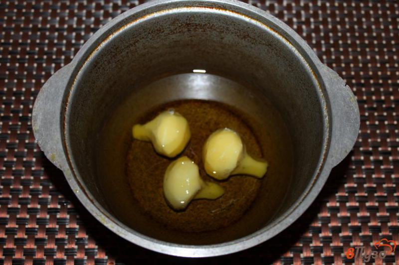 Фото приготовление рецепта: Картофельные грибочки на гарнир шаг №5