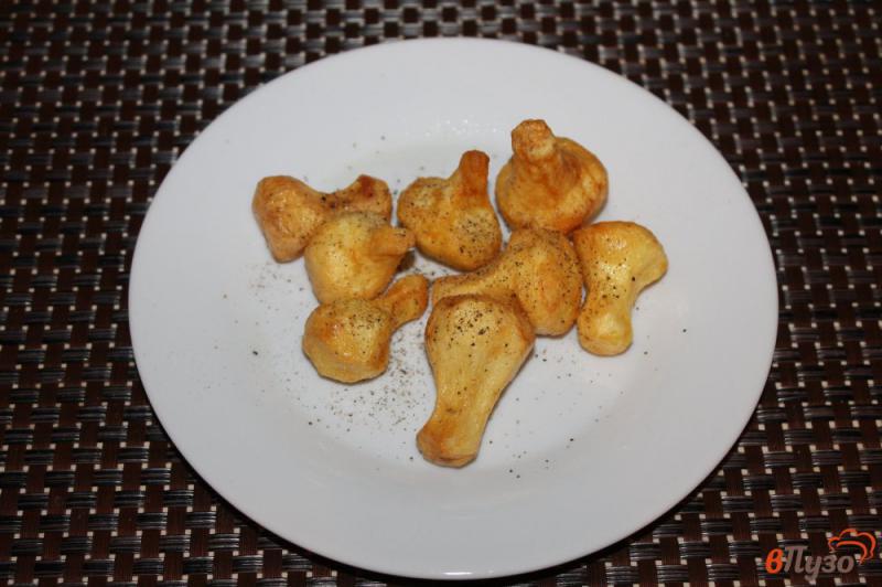 Фото приготовление рецепта: Картофельные грибочки на гарнир шаг №6