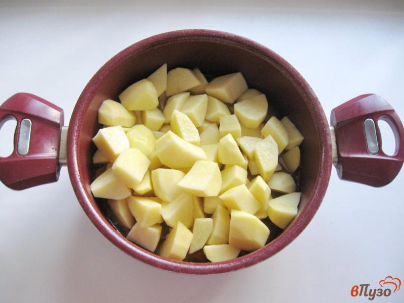 Фото приготовление рецепта: Жаркое из свинины с картофелем по-домашнему шаг №6