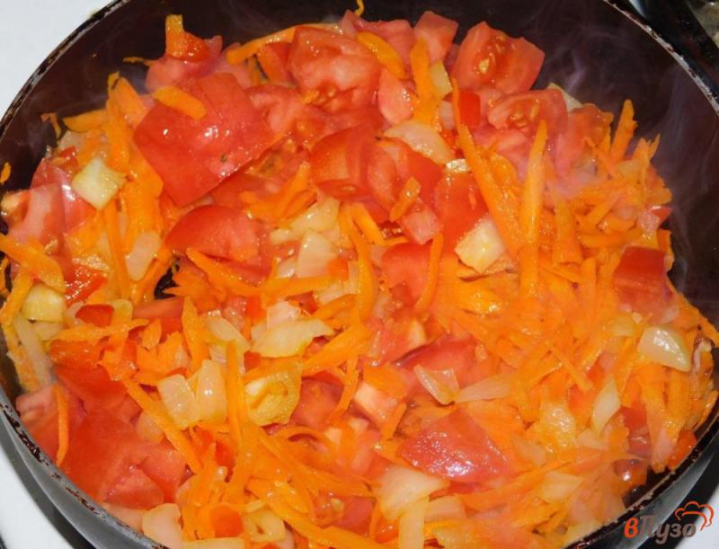 Фото приготовление рецепта: Тефтели с овощами в томатном соусе шаг №5