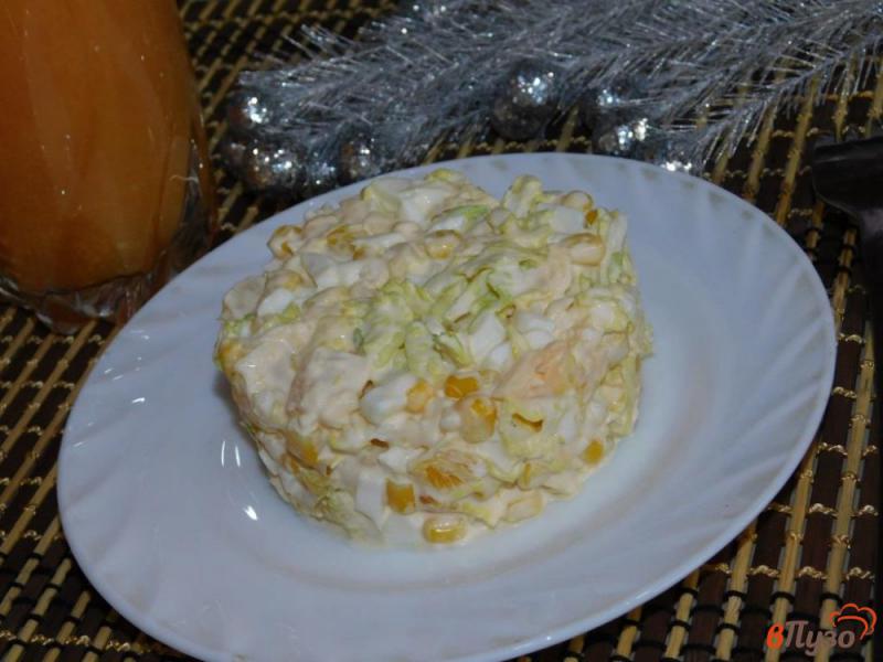 Фото приготовление рецепта: Салат с кукурузой и апельсинами шаг №5