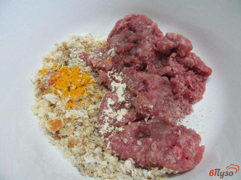 Фото приготовление рецепта: Паста с фрикадельками в овощном соусе шаг №1