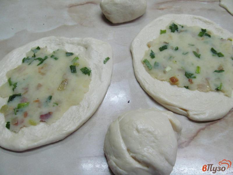 Фото приготовление рецепта: Пирожки с картофелем и копченым беконом шаг №7