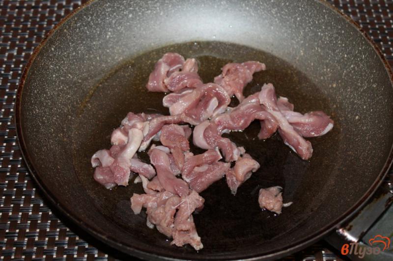 Фото приготовление рецепта: Спагетти с мясом в остром соусе шаг №3