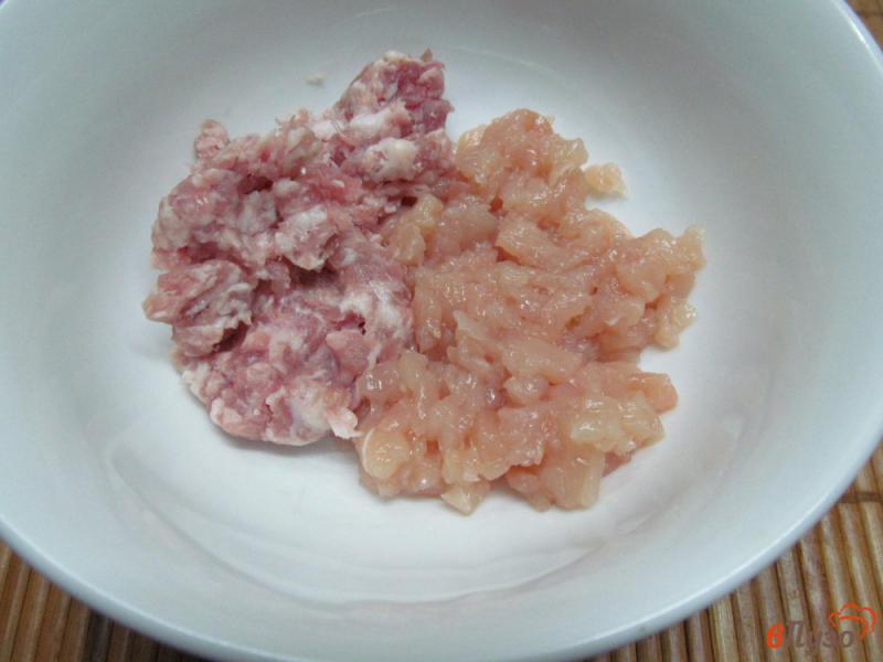 Фото приготовление рецепта: Крокеты из мяса курицы и свинины с соусом шаг №1