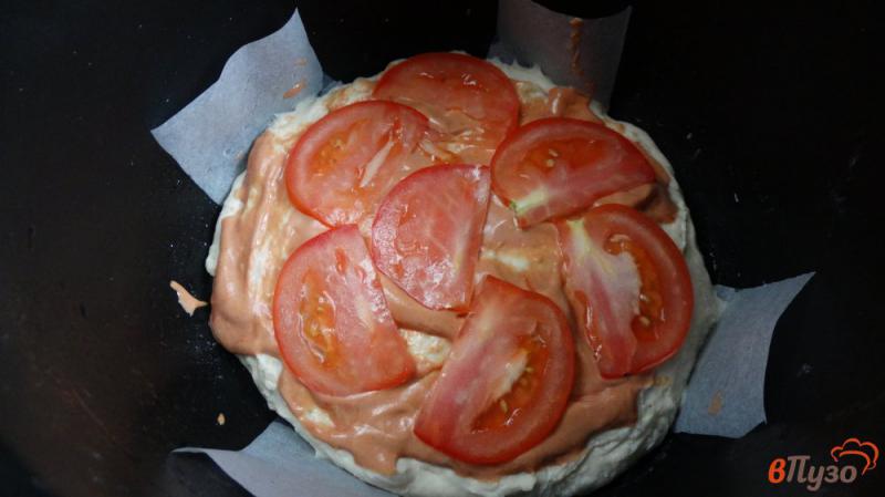 Фото приготовление рецепта: Пицца по-домашнему в мультиварке шаг №5