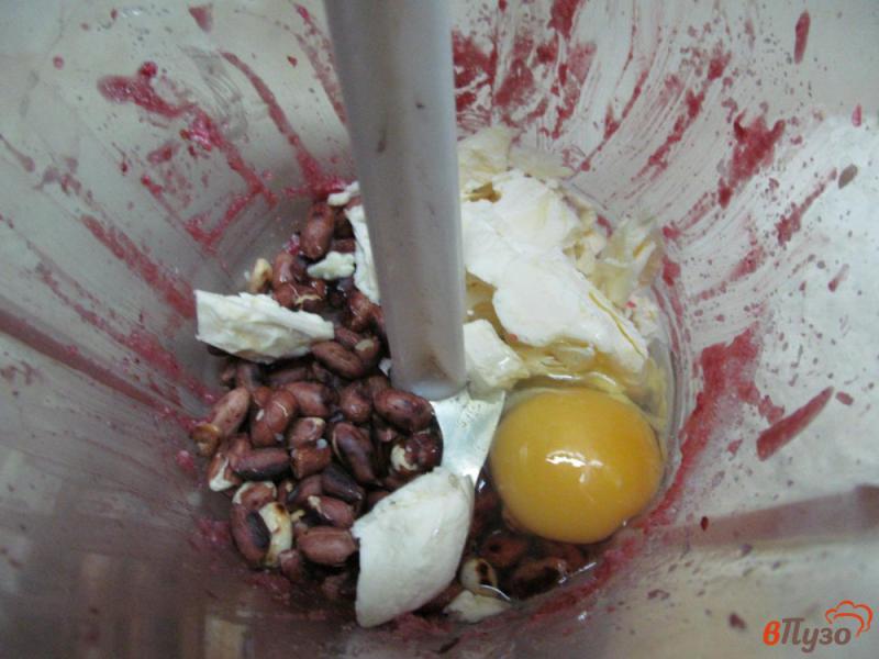 Фото приготовление рецепта: Малиновый кекс на ореховом тесте шаг №3