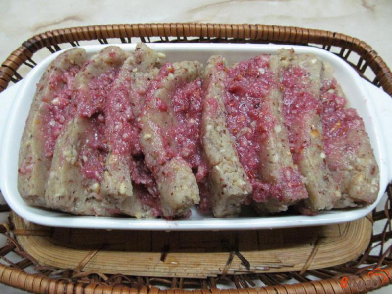 Фото приготовление рецепта: Малиновый кекс на ореховом тесте шаг №8