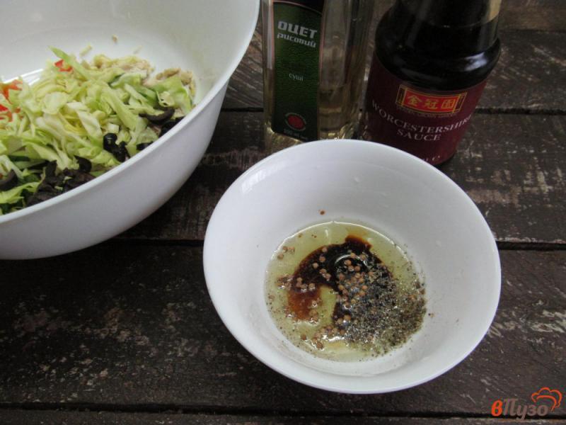 Фото приготовление рецепта: Овощной салат с вареной курицей и лепешкой шаг №5