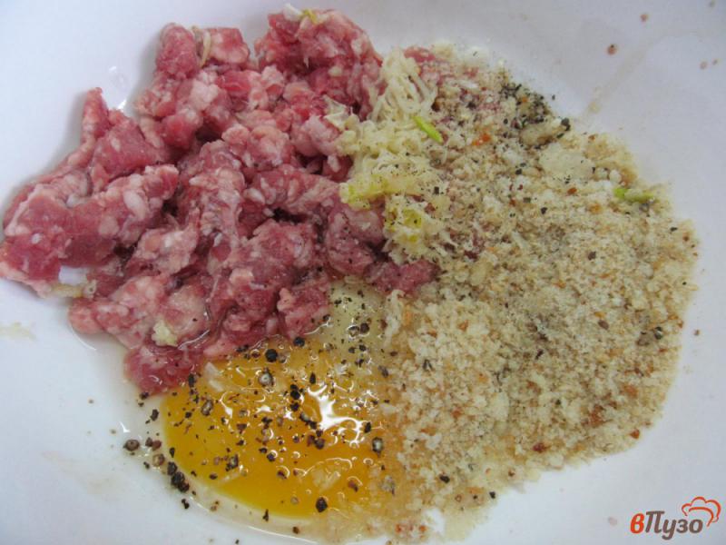 Фото приготовление рецепта: Зразы из мясного фарша с начинкой из моркови и яйца шаг №1