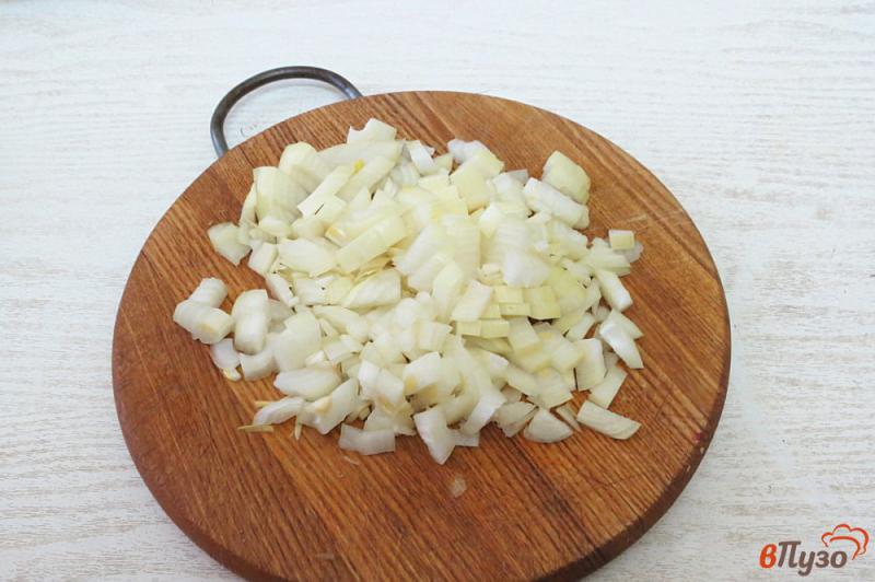 Фото приготовление рецепта: Картофель фаршированный печенью и грибами шаг №5