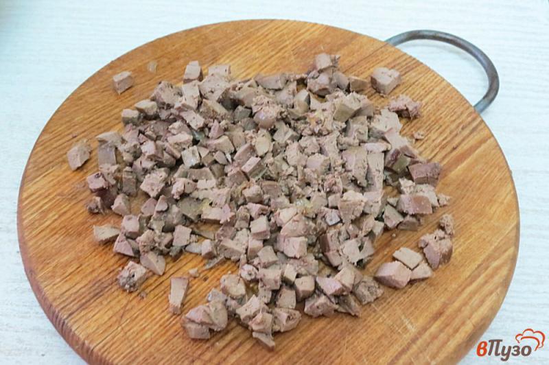 Фото приготовление рецепта: Картофель фаршированный печенью и грибами шаг №9