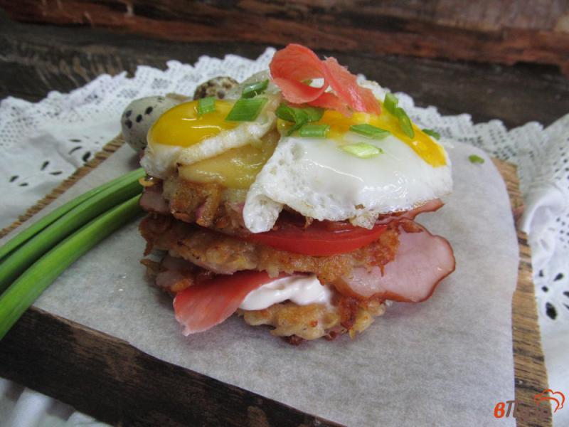 Фото приготовление рецепта: Сэндвич из дерунов с редькой шаг №9