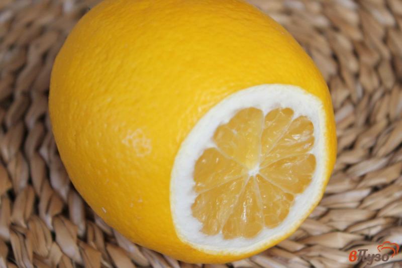 Фото приготовление рецепта: Соус яичный с чесноком и лимоном шаг №5