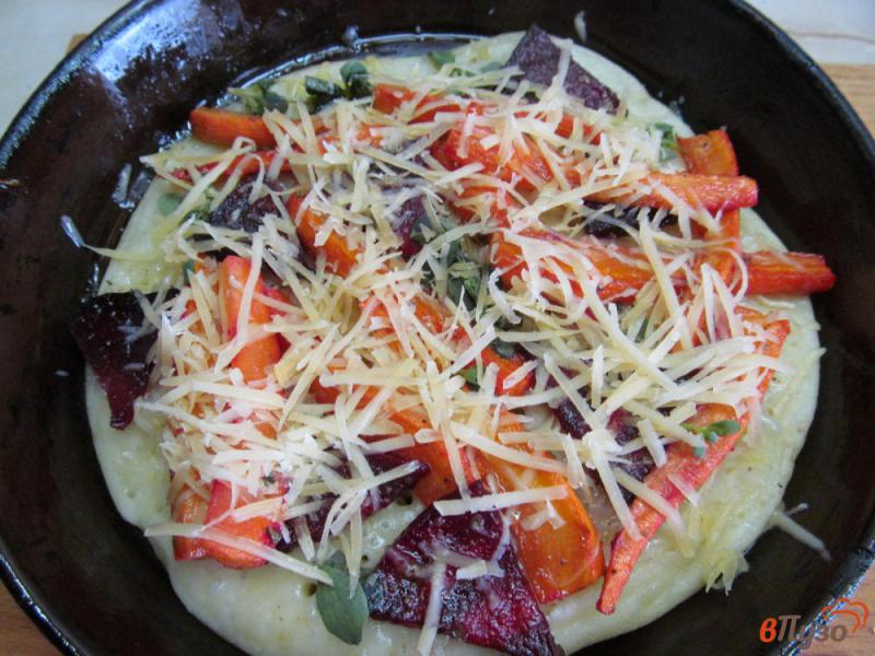 Фото приготовление рецепта: Пирог с морковкой на сковороде шаг №7