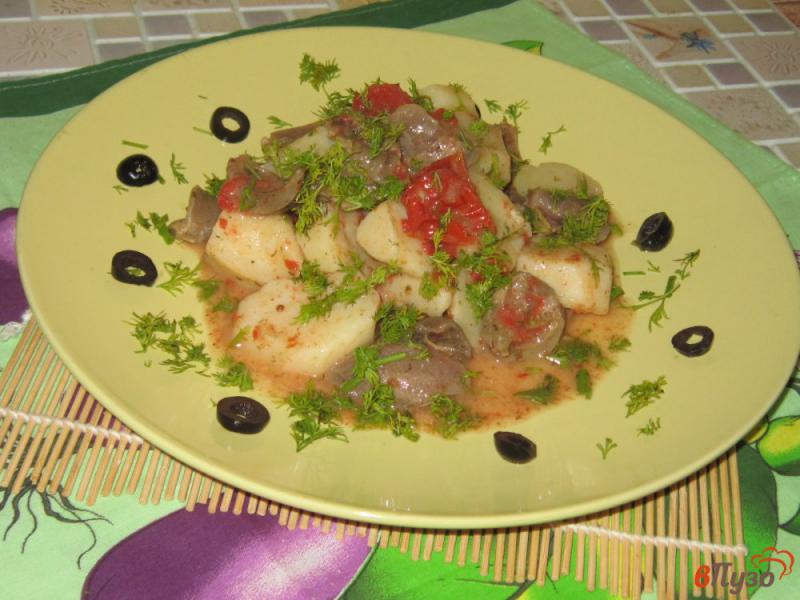 Фото приготовление рецепта: Рагу из утиных желудков с картофелем шаг №8