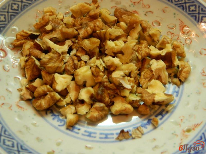 Фото приготовление рецепта: Салат с копченым куриным филе шаг №2