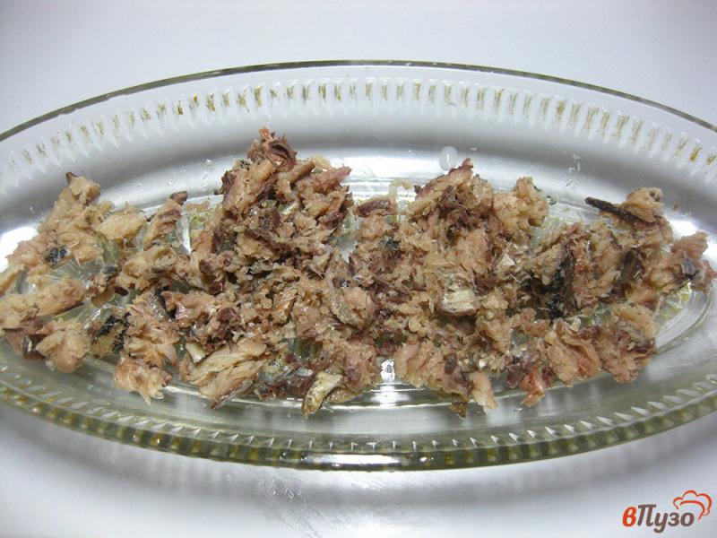 Фото приготовление рецепта: Салат «Сардина под шубой» шаг №3