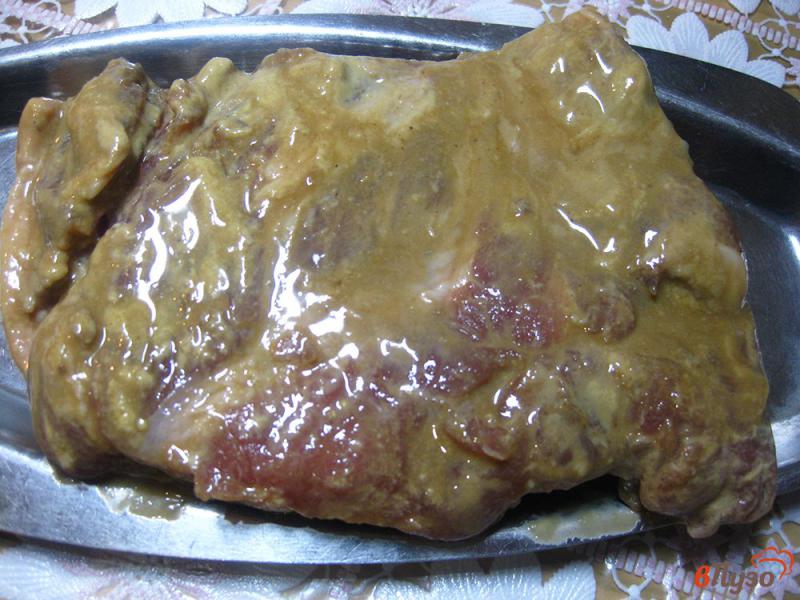 Фото приготовление рецепта: Свиная грудинка запеченная в горчице шаг №3