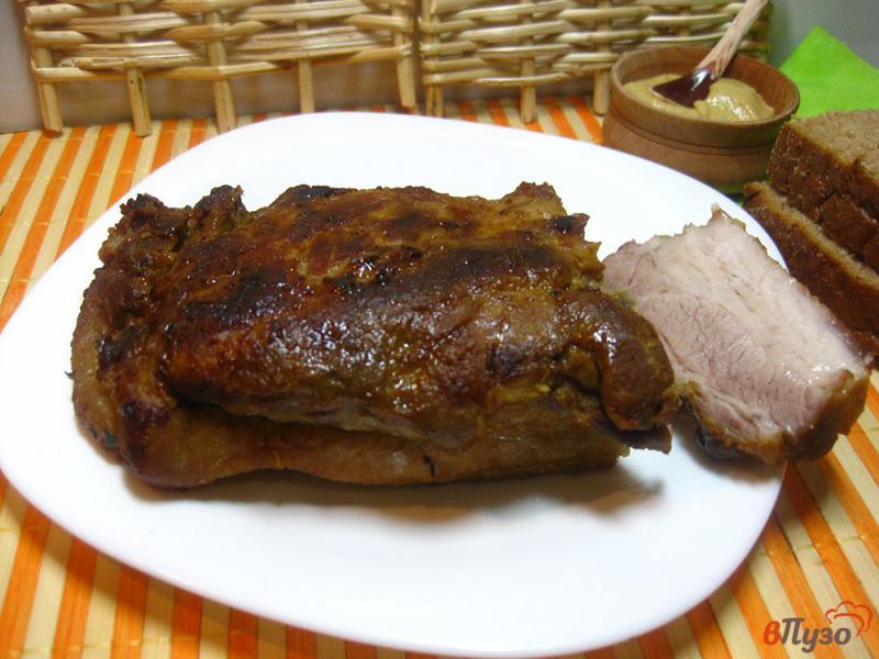 Фото приготовление рецепта: Свиная грудинка запеченная в горчице шаг №5