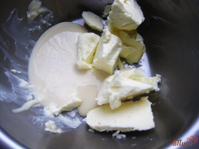 Фото приготовление рецепта: Торт с бананами и сухофруктами шаг №14