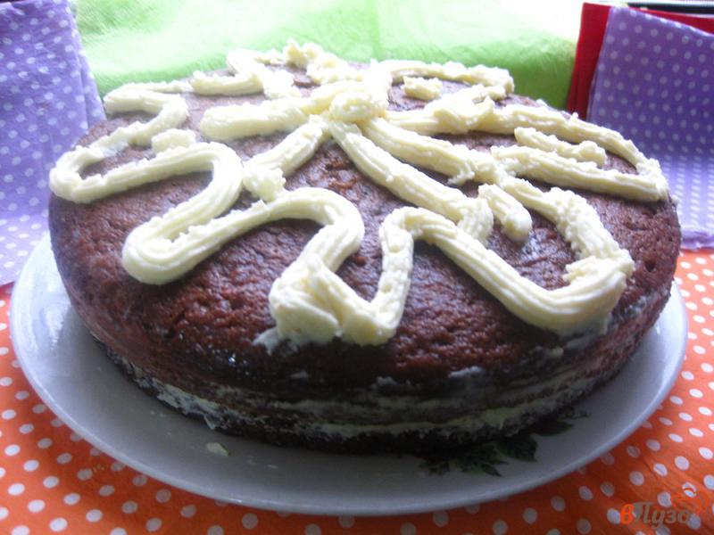 Фото приготовление рецепта: Торт с бананами и сухофруктами шаг №21