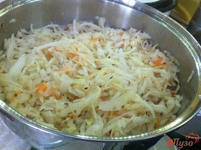 Фото приготовление рецепта: Салат из квашенной капусты и свеклы шаг №1
