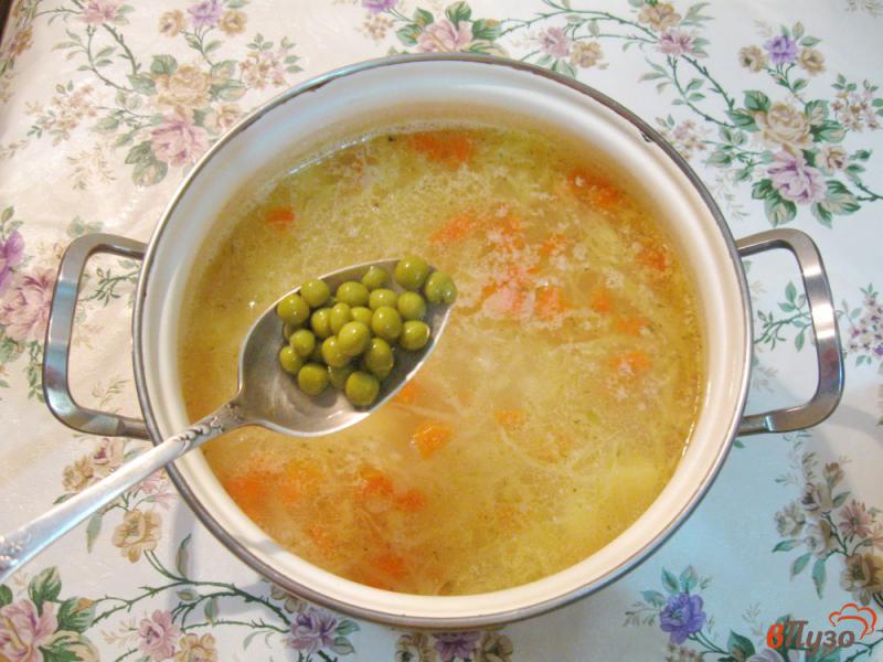 Фото приготовление рецепта: Овощной суп с рисом и зеленым горошком шаг №5