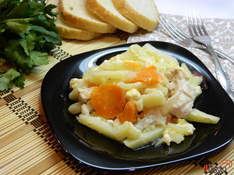 Фото приготовление рецепта: Картофельная запеканка с мясом и морковью шаг №9