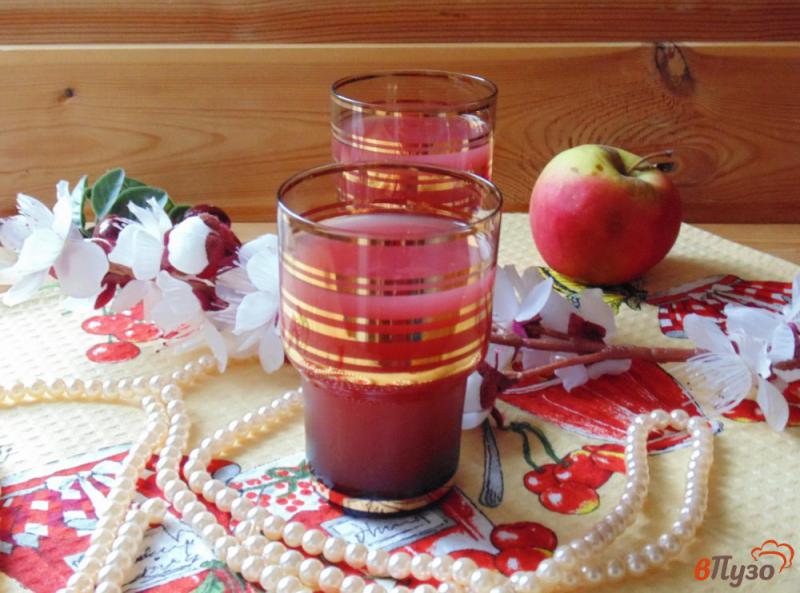 Фото приготовление рецепта: Кисель из вишен и яблок шаг №9