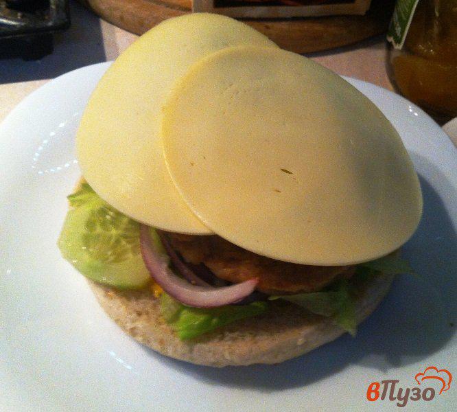 Фото приготовление рецепта: Домашний гамбургер шаг №8