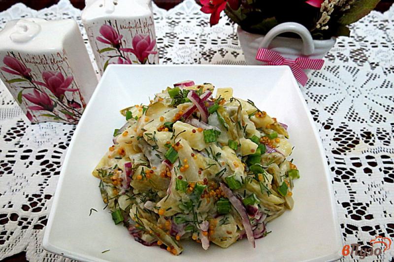 Фото приготовление рецепта: Салат с картофелем и маринованным огурцом шаг №6