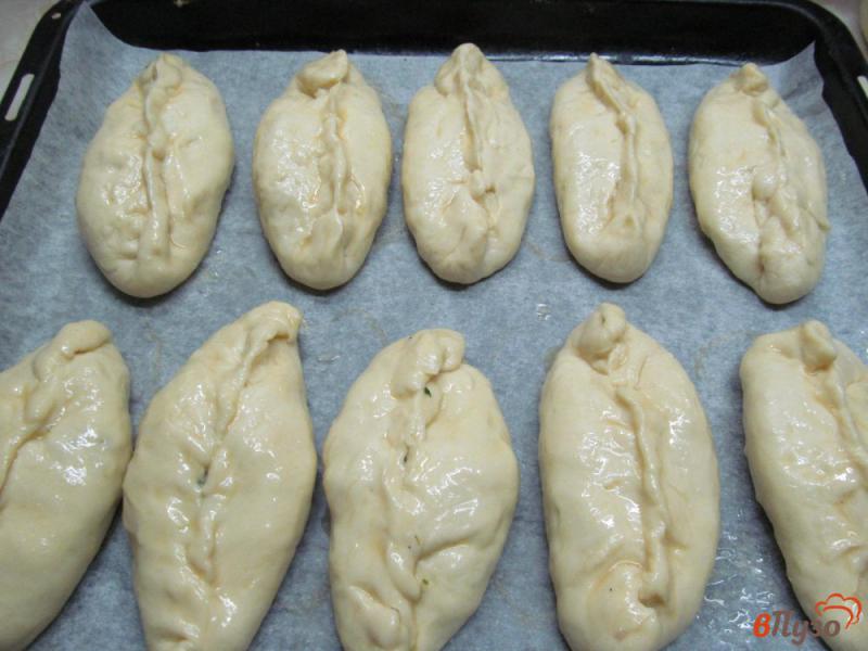 Фото приготовление рецепта: Пирожки с капустой на сдобном тесте шаг №7