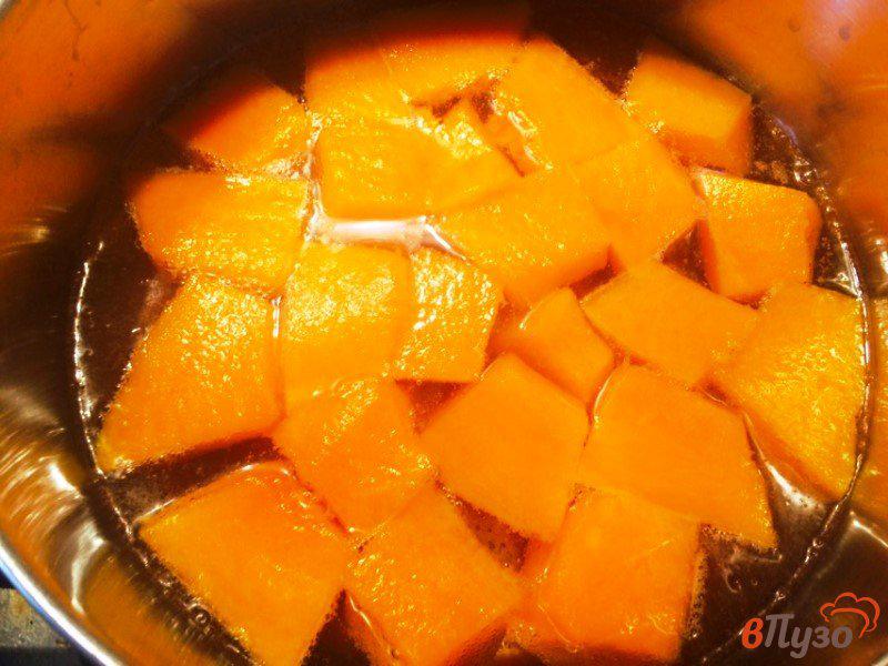 Фото приготовление рецепта: Крем-суп из тыквы шаг №1