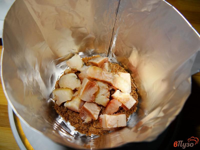 Фото приготовление рецепта: Закуска из сельди под свекольным муссом шаг №9