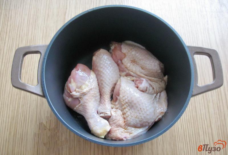 Фото приготовление рецепта: Курица с вялеными томатами в сливках шаг №1