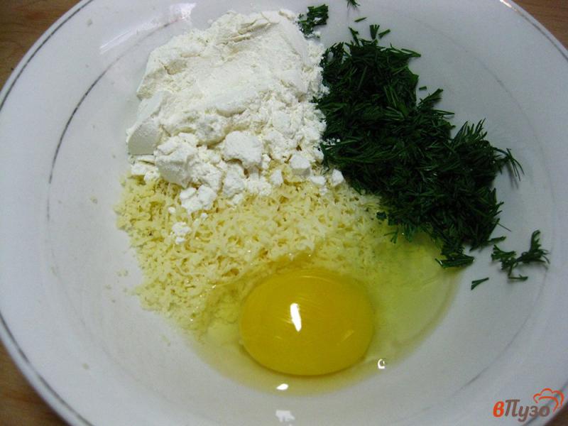 Фото приготовление рецепта: Суп с сырными шариками шаг №7