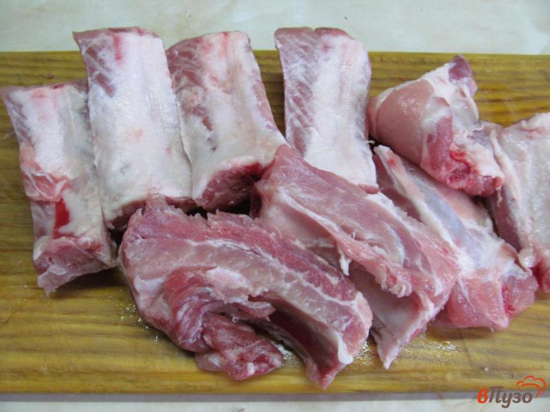 Фото приготовление рецепта: Свиные ребра с овощами по домашнему шаг №1
