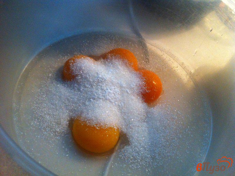 Фото приготовление рецепта: Творожный пирог с апельсиновой цедрой в мультиварке шаг №2