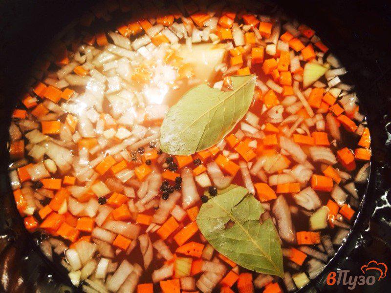 Фото приготовление рецепта: Суп с фрикадельками шаг №4