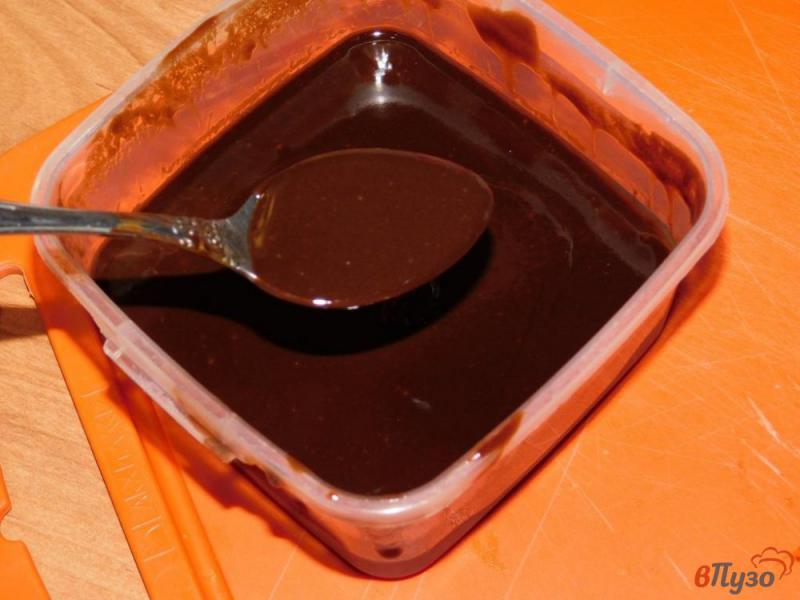 Фото приготовление рецепта: Блины с шоколадным соусом шаг №4