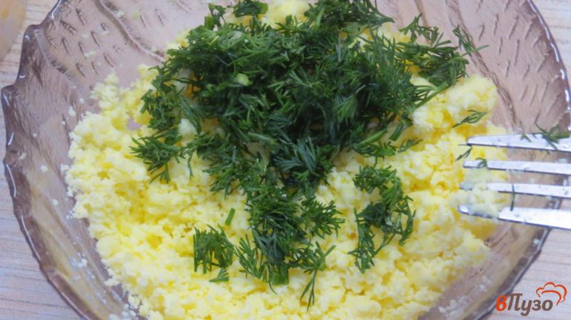 Фото приготовление рецепта: Салат в яичном соусе шаг №6