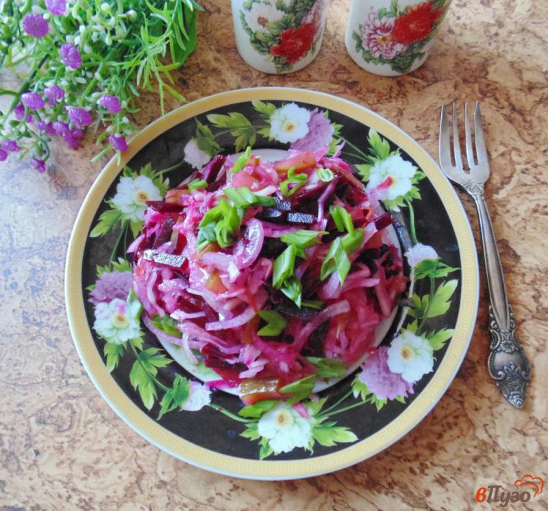 Фото приготовление рецепта: Салат с квашеной капустой и свеклой шаг №5