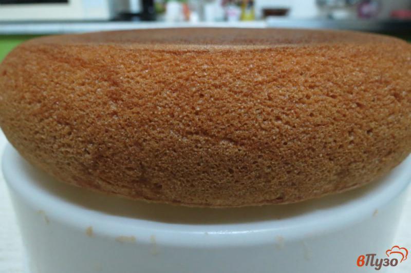 Фото приготовление рецепта: Бисквит манный в мультиварке шаг №10