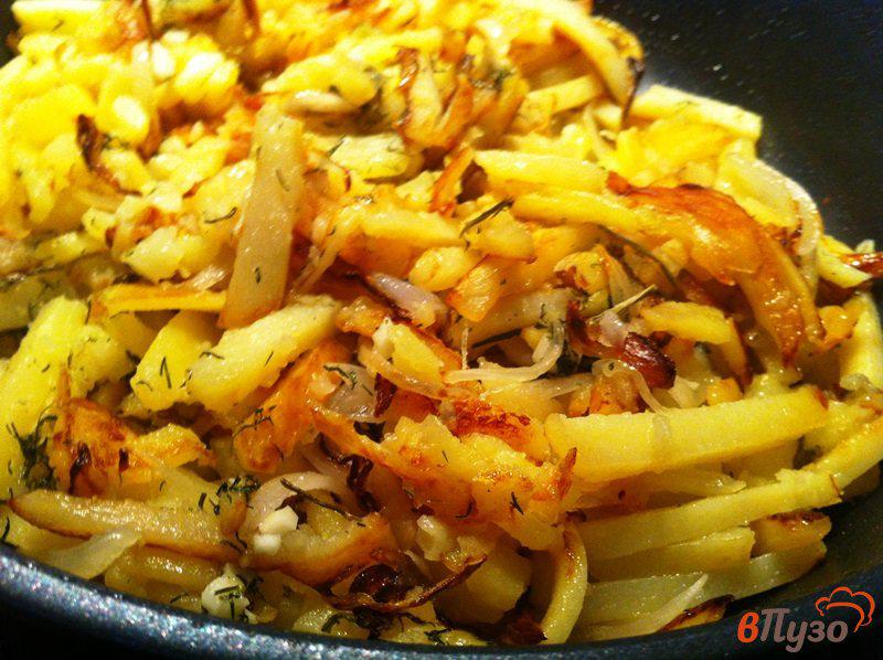 Фото приготовление рецепта: Жаренный картофель на гарнир шаг №7